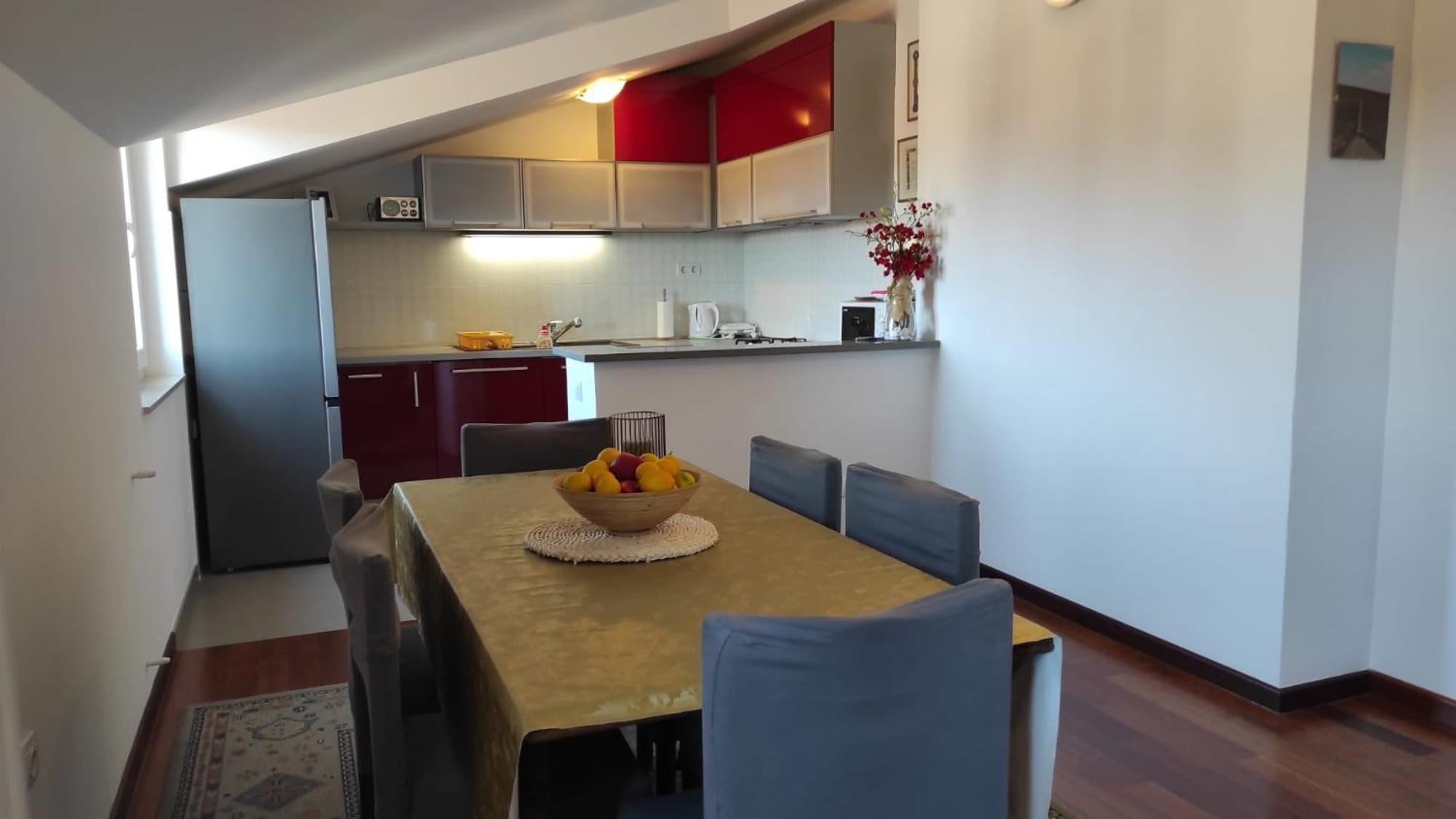 Luxury City Centre Apartment With Stunning View أوميس المظهر الخارجي الصورة